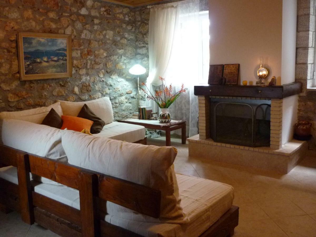 Big Blue Gytheio Traditional Stone Built Residence "Απέραντο Γαλάζιο" Πετρόκτιστη Κατοικία Zewnętrze zdjęcie