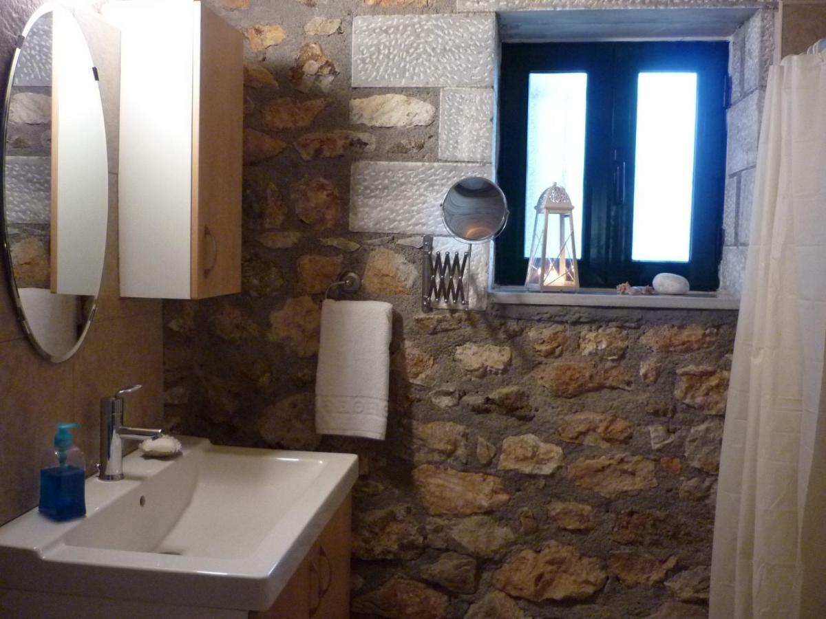 Big Blue Gytheio Traditional Stone Built Residence "Απέραντο Γαλάζιο" Πετρόκτιστη Κατοικία Zewnętrze zdjęcie